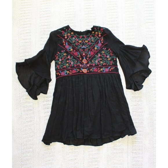 Umgee Boho Black floral Embroidered Mini Dress Size Small Bell-Sleeve Casual - Picture 7 of 12